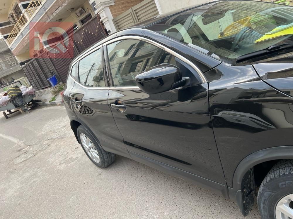 نيسان روج سبورت